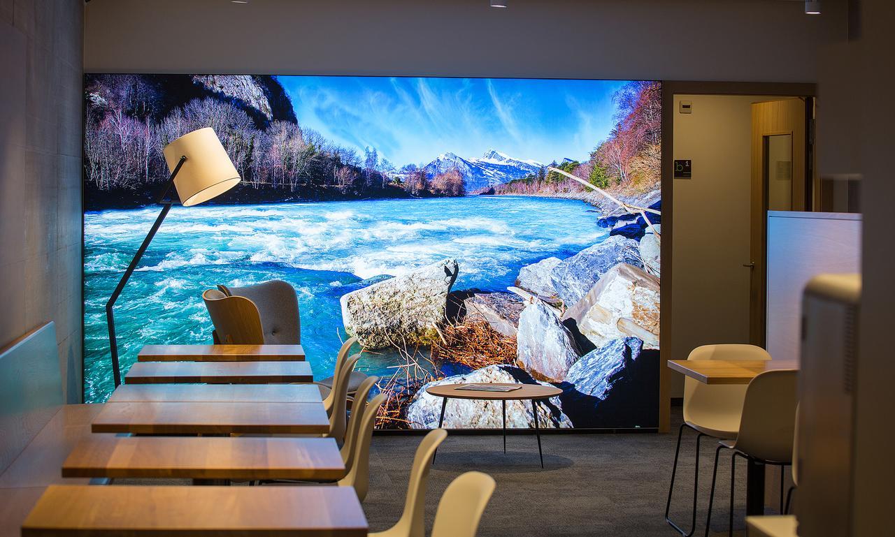 B_Smart Motel Ландкварт Екстериор снимка